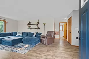 405 W Greenfield Ave, Algoma, WI 54201 - Photo 5