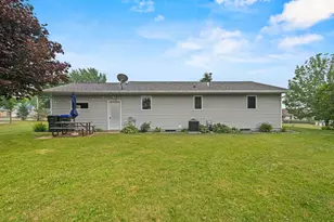 405 W Greenfield Ave, Algoma, WI 54201 - Photo 35