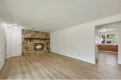 2320 Manitowoc Road, Green Bay, WI 54311 - Photo 3