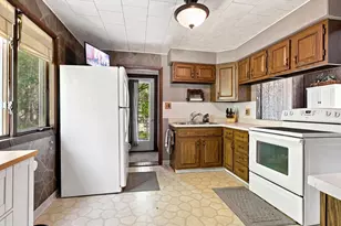 5650 Lake Ln, Sturgeon Bay, WI 54235 - Photo 9