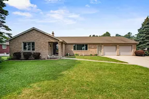 1415 Ellis St, Kewaunee, WI 54216 - Photo 1