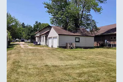 225 S Main Street, Iola, WI 54945 - Photo 25