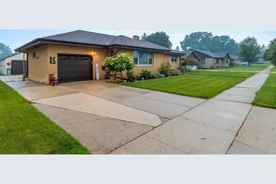 1237 Bond Street, Green Bay, WI 54303 - Photo 5