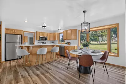 2507 Edgewood Lane, Oshkosh, WI 54904 - Photo 5