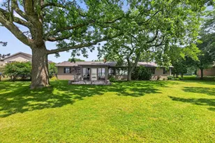 2507 Edgewood Ln, Oshkosh, WI 54904 - Photo 43
