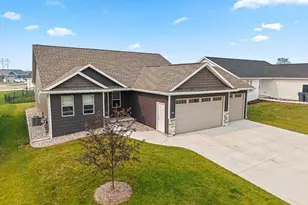 1626 Valor Pl, Neenah, WI 54956 - Photo 21