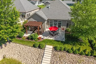 2379 E Glenhurst Ln, Appleton, WI 54913 - Photo 49