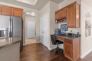 2379 E Glenhurst Ln, Appleton, WI 54913 - Photo 17