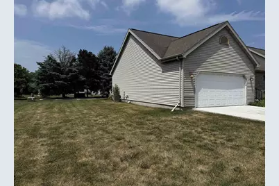 178 E Pioneer Road, Fond du Lac, WI 54935 - Photo 17