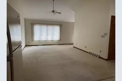 178 E Pioneer Road, Fond du Lac, WI 54935 - Photo 3
