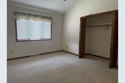 178 E Pioneer Road, Fond du Lac, WI 54935 - Photo 11