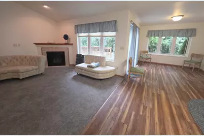 82 Queens Way, Fond du Lac, WI 54935 - Photo 11