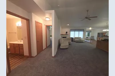 82 Queens Way, Fond du Lac, WI 54935 - Photo 13