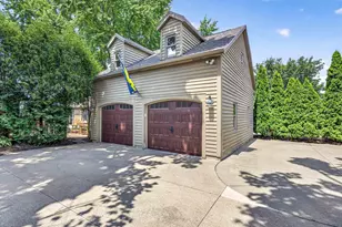 1376 Lakeshore Dr, Menasha, WI 54952 - Photo 53