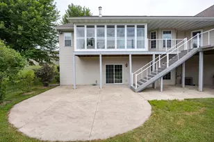 E9051 Rocky Mountain Dr, New London, WI 54961 - Photo 3