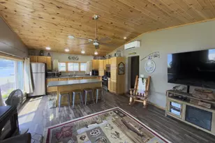 N8871 Oak Ln, Gresham, WI 54128 - Photo 9