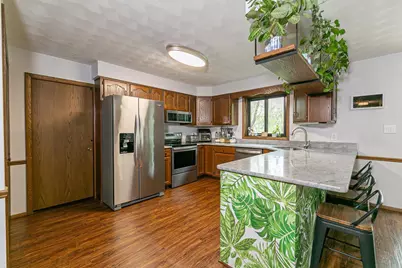 37 Butte Des Morts Court, Appleton, WI 54914 - Photo 9