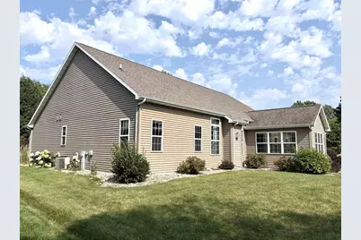 2701 E Glenhurst Lane, Appleton, WI 54913 - Photo 3