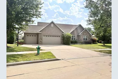 2701 E Glenhurst Lane, Appleton, WI 54913 - Photo 1
