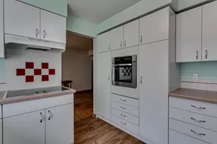 915 E Grant St, Appleton, WI 54911 - Photo 13