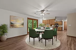 301 Oak Manor Dr, Oshkosh, WI 54904 - Photo 35