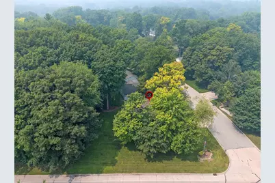 2043 Autumn Leaves Circle, Green Bay, WI 54313 - Photo 41