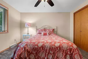 2043 Autumn Leaves Cir, Green Bay, WI 54313 - Photo 25