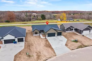 2998 Creekwood Dr, Green Bay, WI 54311 - Photo 55