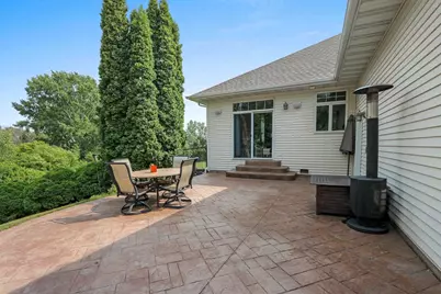 2864 Woodhaven Circle, De Pere, WI 54115 - Photo 11