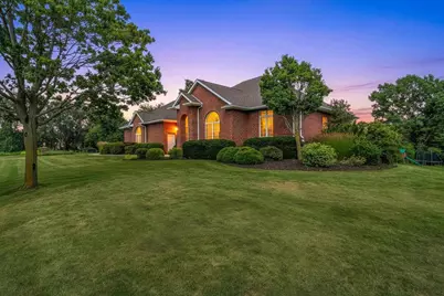 2864 Woodhaven Circle, De Pere, WI 54115 - Photo 3