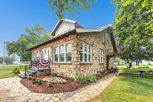 109 E Wisconsin St, Weyauwega, WI 54983 - Photo 41