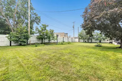 109 E Wisconsin Street, Weyauwega, WI 54983 - Photo 3