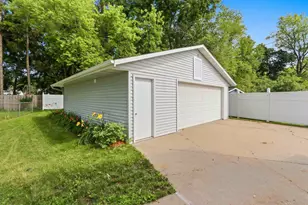 1135 Wirtz Ave, Green Bay, WI 54305 - Photo 39