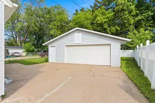 1135 Wirtz Ave, Green Bay, WI 54305 - Photo 51
