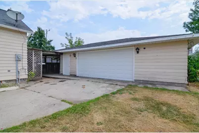 238 Michigan Avenue, Oconto, WI 54153 - Photo 3