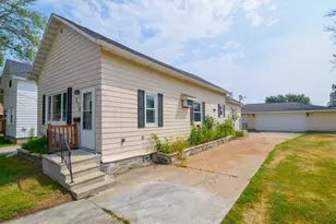 238 Michigan Ave, Oconto, WI 54153 - Photo 35