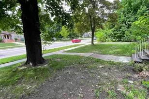 52 N Main St, Clintonville, WI 54929 - Photo 13