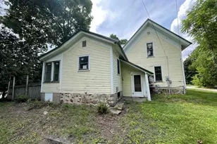52 N Main St, Clintonville, WI 54929 - Photo 5