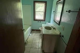 52 N Main St, Clintonville, WI 54929 - Photo 11