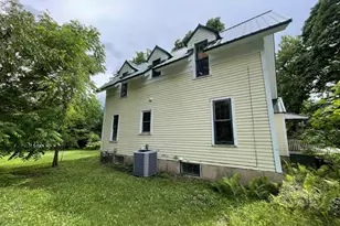 52 N Main St, Clintonville, WI 54929 - Photo 3