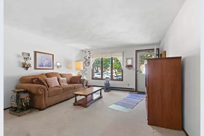 3144 N Lawe Street #3144, Appleton, WI 54911 - Photo 5