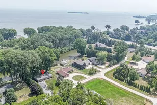 6752 Lee Harbor Ln, Oshkosh, WI 54902 - Photo 49