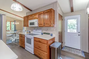 6752 Lee Harbor Ln, Oshkosh, WI 54902 - Photo 15