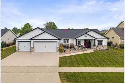W5638 Hoelzel Way, Appleton, WI 54915 - Photo 1