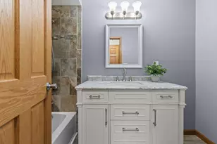 1330 N Briarcliff Dr, Appleton, WI 54915 - Photo 47