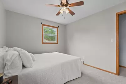 1330 N Briarcliff Drive, Appleton, WI 54915 - Photo 39
