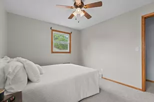 1330 N Briarcliff Dr, Appleton, WI 54915 - Photo 39