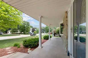 1330 N Briarcliff Dr, Appleton, WI 54915 - Photo 49