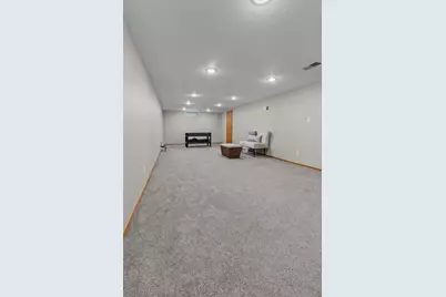 1330 N Briarcliff Drive, Appleton, WI 54915 - Photo 23