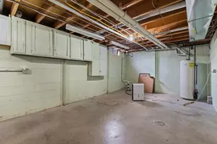 1330 N Briarcliff Dr, Appleton, WI 54915 - Photo 21